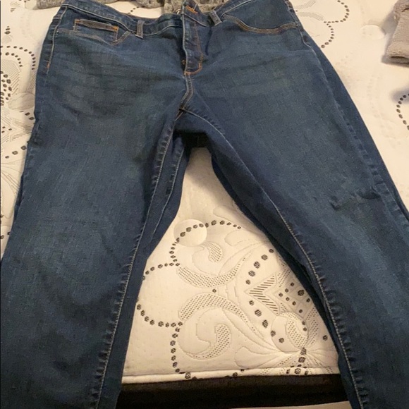 Pants and leggings and scrub bottoms - Picture 3 of 6